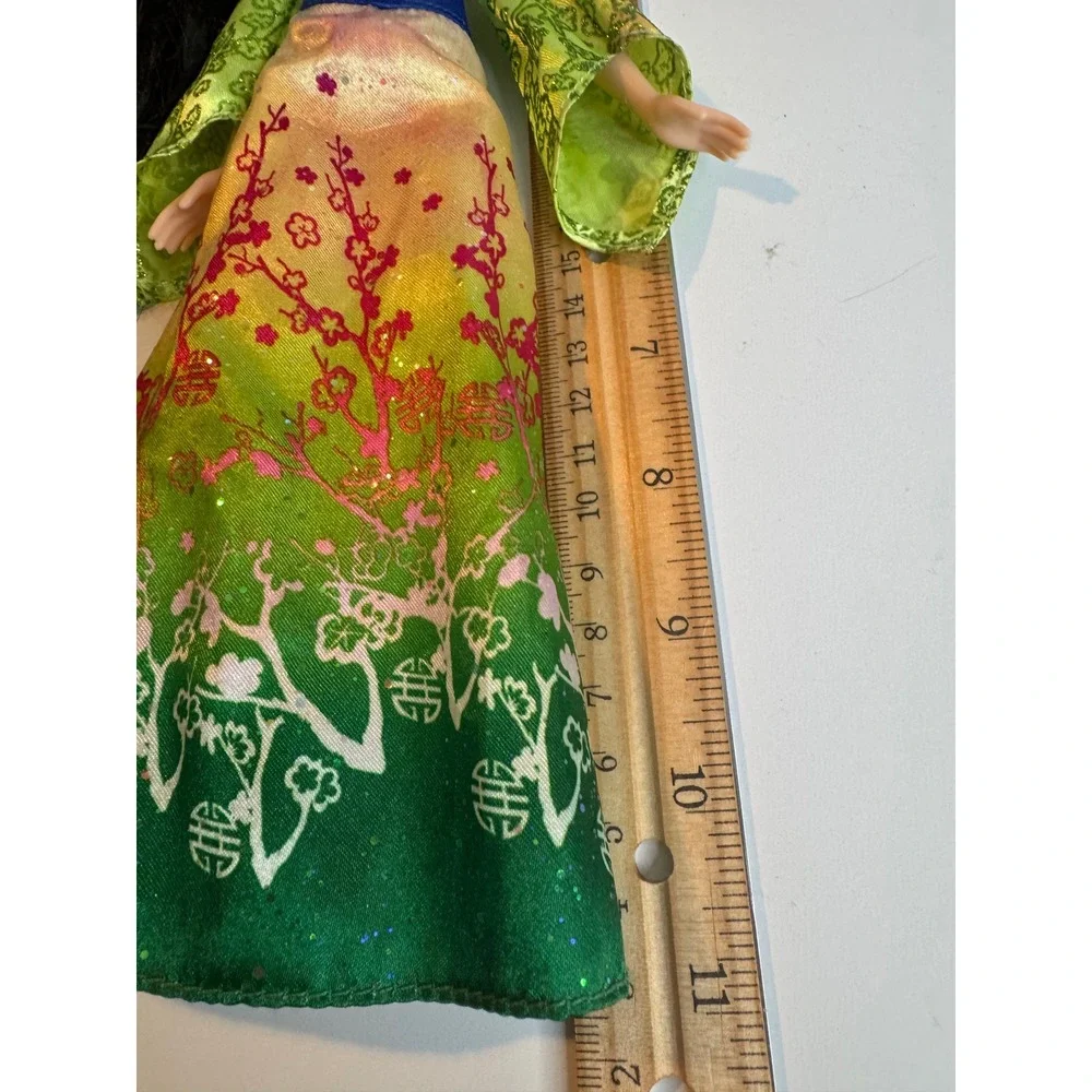 Disney‎ Mulan Sparkle Dress Doll Glitter Gown